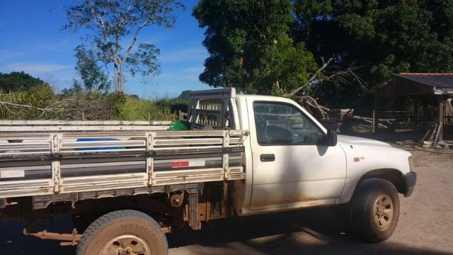 Hilux 3.0 Turbo 2CSL 4x2 90 cv - Foto 5