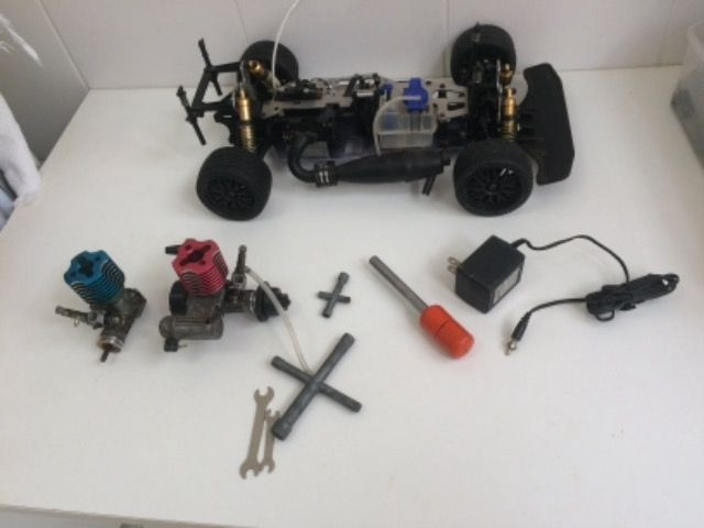 Automodelo combustão