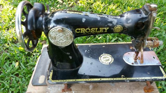 Maquina de costura antiga crosley - Foto 2