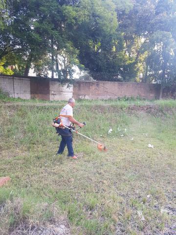 Corte de grama e limpeza de terreno - Foto 2