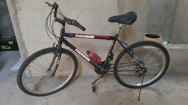 Bicicleta semi-nova
