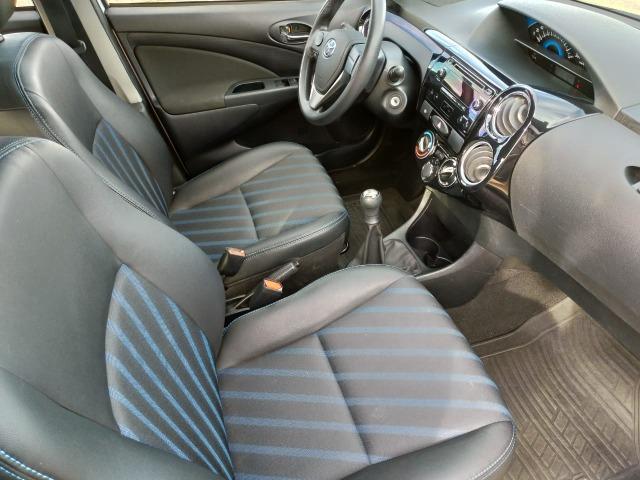 Etios 1.5 XS HB hatch completo , com apenas 38.362km IPVA 2019 pago - Foto 8