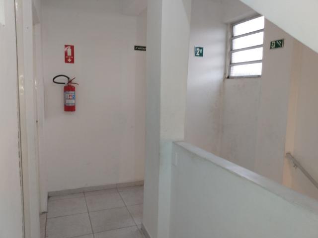 Aalugar Oportunidade Frente para Avenida Apartamentos 01 e 02 dormitórios - Foto 9