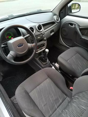 Baixou!! Lindo Ford Ka Class 1.0 8v ano 2010 completo apenas 85 mil km - Foto 13
