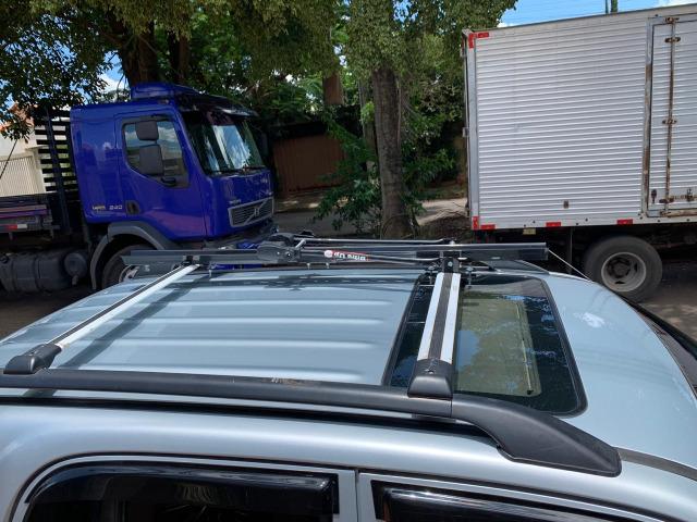 Tracker 2008, novíssima, 4X4, banco de couro, teto solar - Foto 5