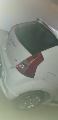 Vendo ou troco sandero 1.6 - Foto 6