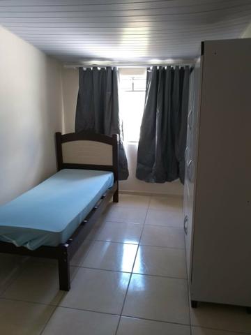 Quarto para rapazes próximo a faculdade Tuiuti Barigui! - Foto 2
