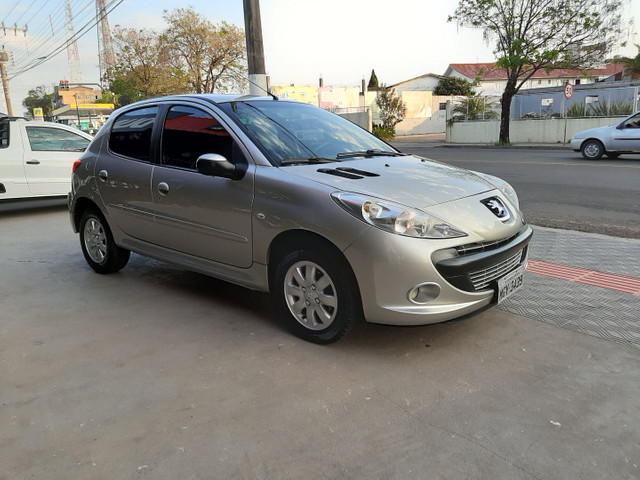 PEUGEOT 207 XR 1.4 T.FLEX 8V 2010... BAIXO KM - Foto 8