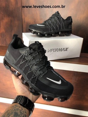 black utility vapormax