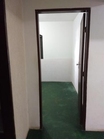 Vdo Casa 3 qts 1 suíte toda na laje ótimo local Setor de Mansões - Foto 11