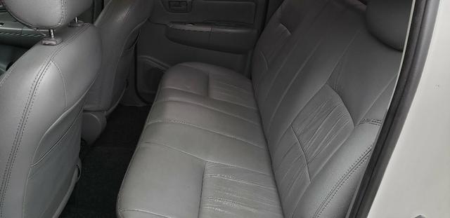 Hilux SRV 3.0 TurboDiesel 4x4 Automática Ano 2008 - Foto 6