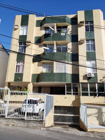 Apto 2/4 garagem