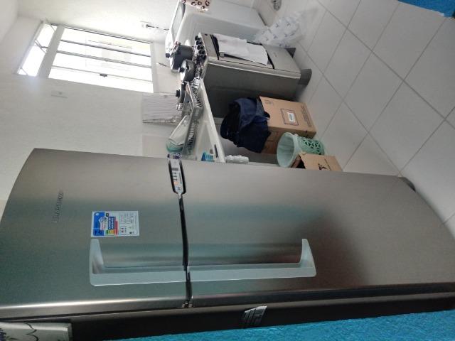 Alugo quarto em apartamento de 2 dormitórios mobiliado - Foto 7