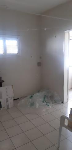 Vende-se casa no Montese (excelente potencial para comércio) - Foto 5