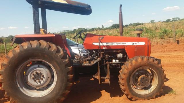 Trator Massey Ferguson