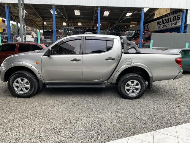 Mitsubishi L200 Triton 2015 - Foto 2