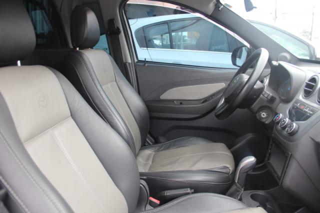 CHEVROLET MONTANA SPORT 1.4 - Foto 9