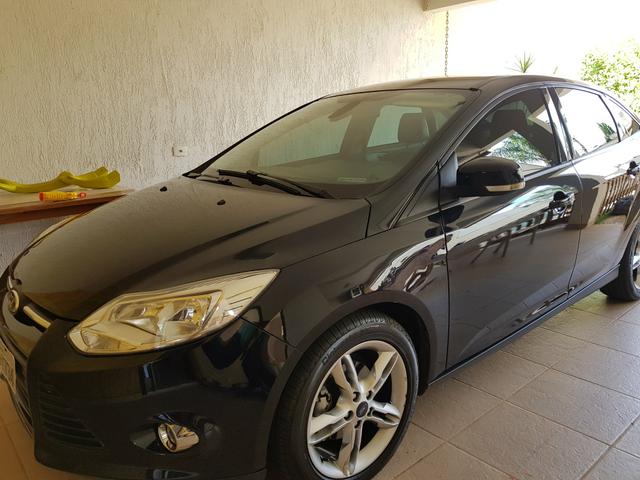 Ford focus sedã consórcio