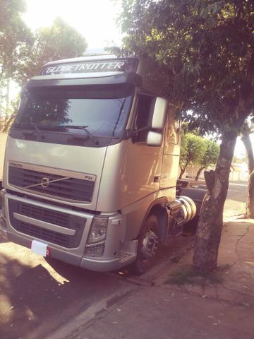 Volvo fh 540 6x4 com bicaçamba