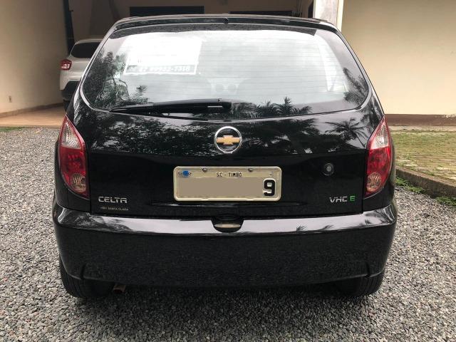 Carro Chevrolet Celta 2010 completo - Foto 4