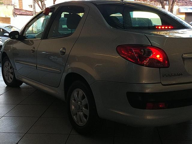 PEUGEOT 207 2009/2010 1.4 XR PASSION 8V FLEX 4P MANUAL - Foto 18