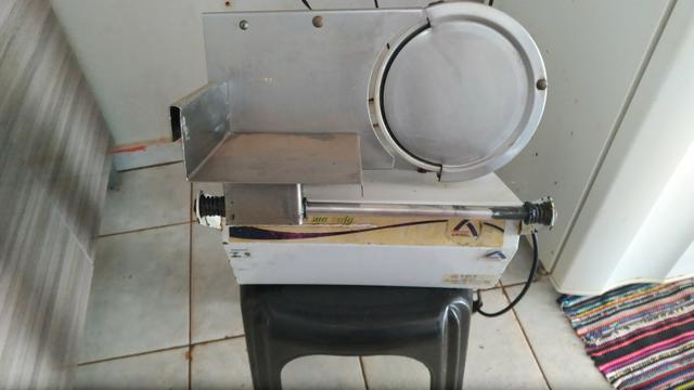 Vendo fatiadeira - Foto 2