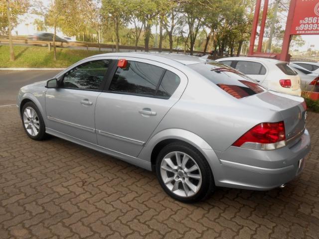 Vectra sedan - Foto 3
