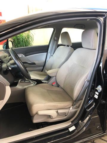 Honda Civic LXS 1.8 Aut Flex 2013/2014 - Foto 5