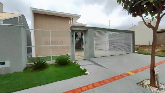 8127 | Casa à venda com 3 quartos em Jardim Cristhais, Dourados