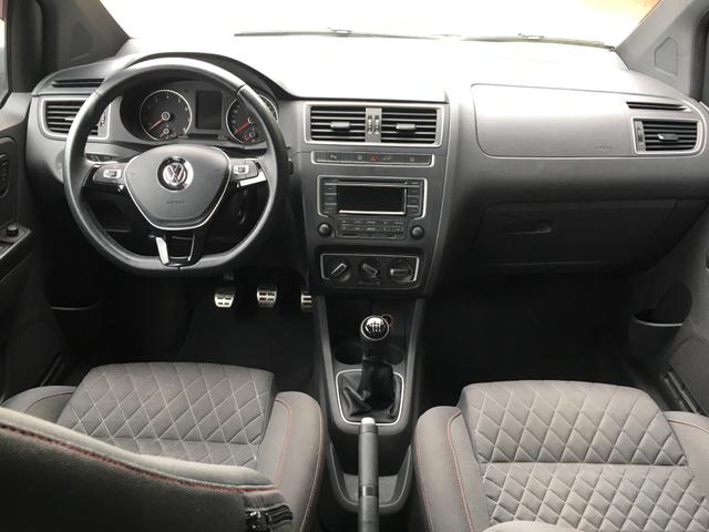 Vendo Volkswagen Crossfox 1.6 2015 Único dono. Aceito trocas de menor valor - Foto 9