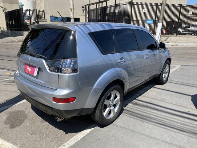 Mitsubishi outlander 4x4 Automatica - Foto 4