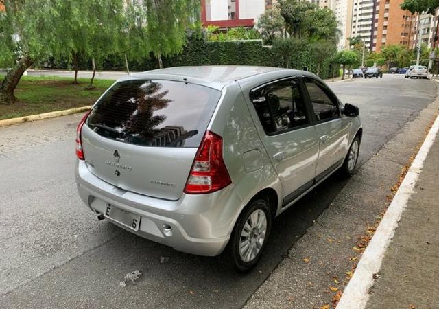 Renault Sandero automático, 70.000 km, única dona - Foto 4