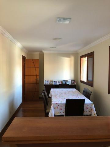 Excelente casa no centro com 4 quartos, uma suite e garagem - Foto 3