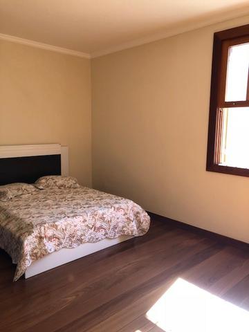 Excelente casa no centro com 4 quartos, uma suite e garagem - Foto 5