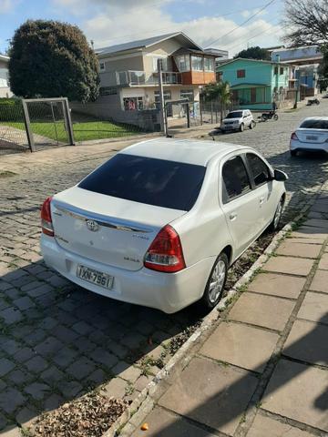 Toyota Etios - Foto 3