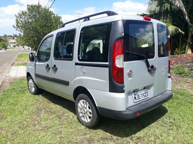 Doblo Attractiv 2012 1.4 6 lugar - Foto 10