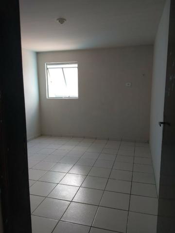 Apartamento para Aluguel - em Barro Duro - Foto 4