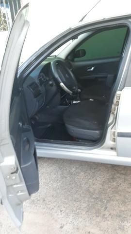 Vendo Siena 1.4 Tetrafuel 2007/2007 todo revisado - Foto 4