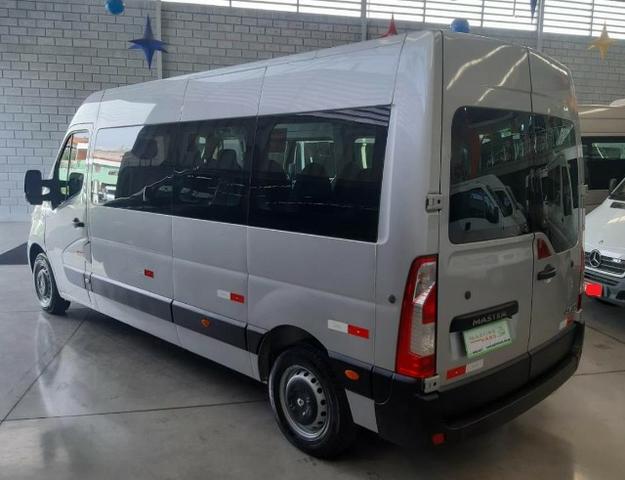 Renault Master 2014 L3H2 Executiva 16 Lugares Completa - Foto 4
