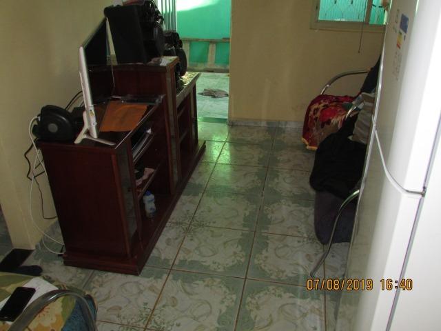 Casa com quintal, tudo murado, Bairro tranquilo, asfalto, condução, comércio! - Foto 13
