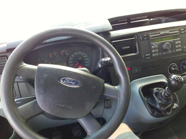 Ford Transit com baú - Foto 8