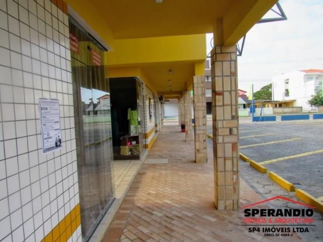 Conjunto comercial (19 lojas) na principal avenida de itapoá - Foto 15