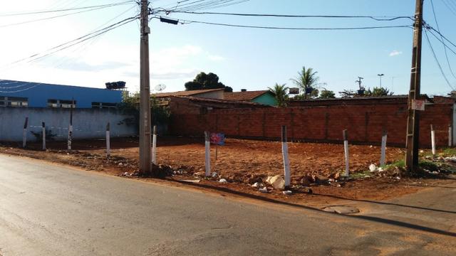 Lote 403m2 de esquina Morada do Sol