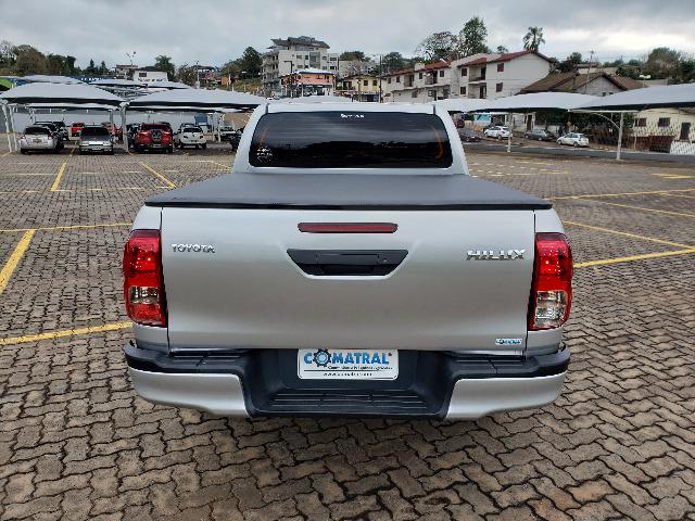 Toyota Hilux STD 2.8TDi 4x4 - Foto 5