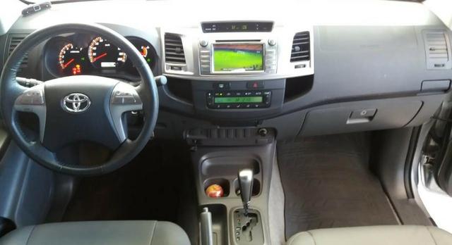 Toyota Hilux CD 4X2 Srv 2.7 Aut - Foto 7