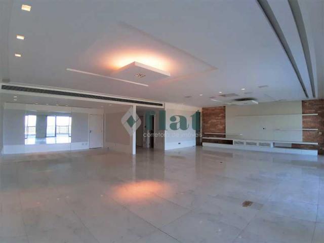 Apartamento à venda com 5 dormitórios em Barra da tijuca, Rio de janeiro cod:FLAP50003