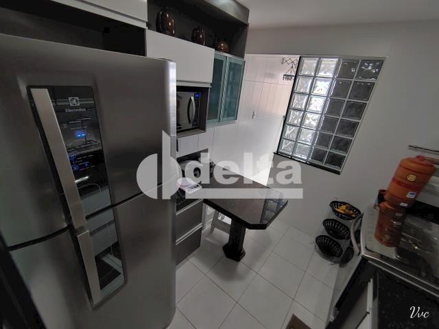 Apartamento à venda com 3 dormitórios em Saraiva, Uberlândia cod:33971 - Foto 13