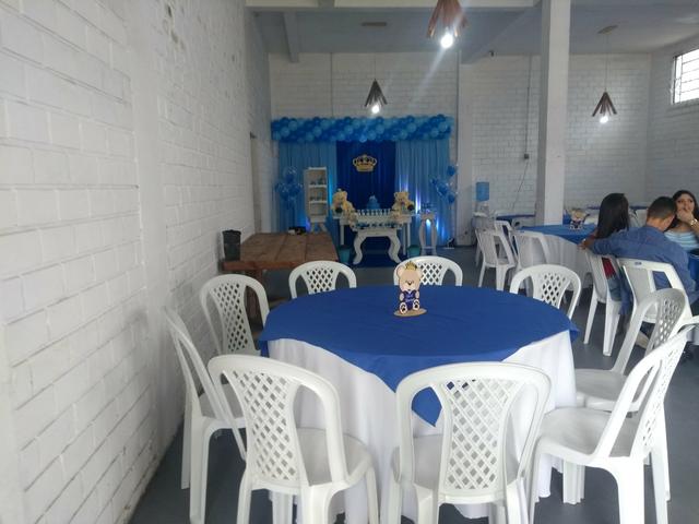 Barbada Mesas e cadeiras salão de festas - Foto 3