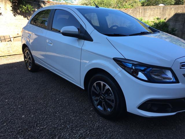 Vendo Chevrolet Onix 1.4 LTZ 2015 Impecável - Foto 13