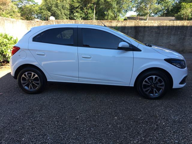 Vendo Chevrolet Onix 1.4 LTZ 2015 Impecável - Foto 8